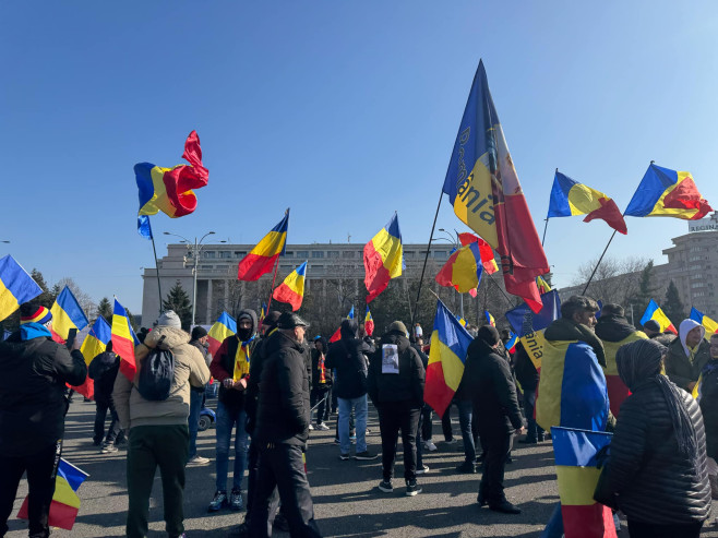 878f384b-540b-4419-8678-6c779c9a39c4