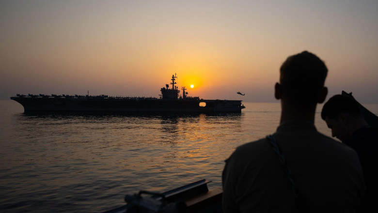 Distrugătorul USS Mason.