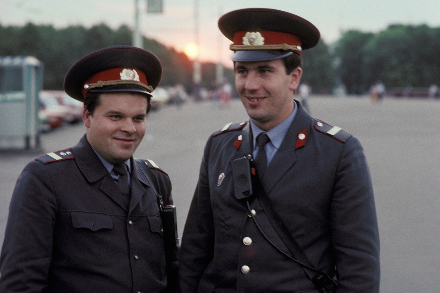 Un om de afaceri rus a fost condamnat la şase ani de închisoare pentru că a livrat poliţiei cămăşi de proastă calitate