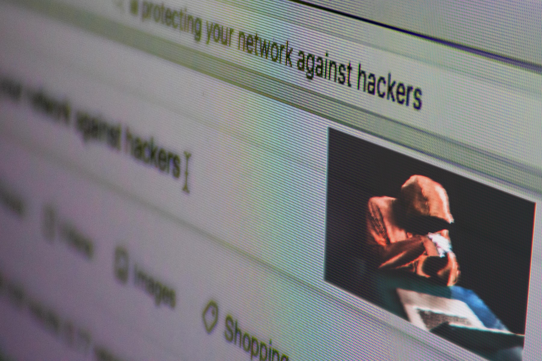 Agențiile de informații din Rusia atrag din ce în ce mai multe grupări independente de hackeri. Țintele „grupurilor hacktiviste”