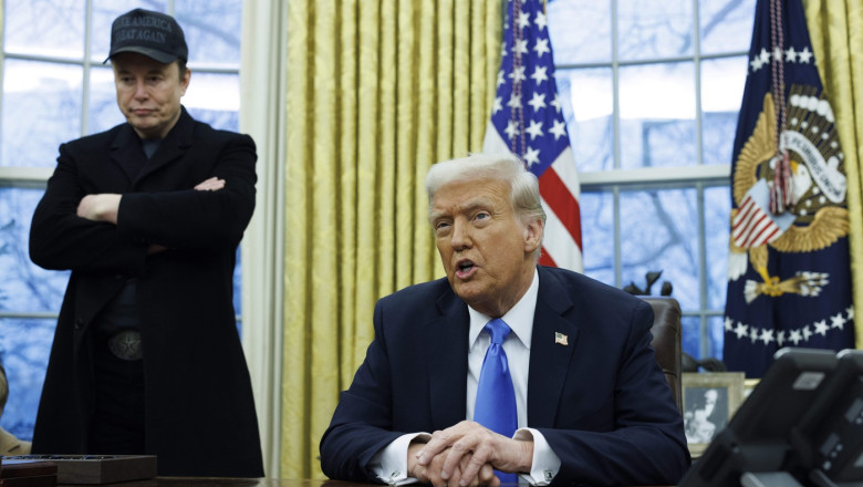 Musk Joins Trump To Defend Government Overhaul in Oval Office