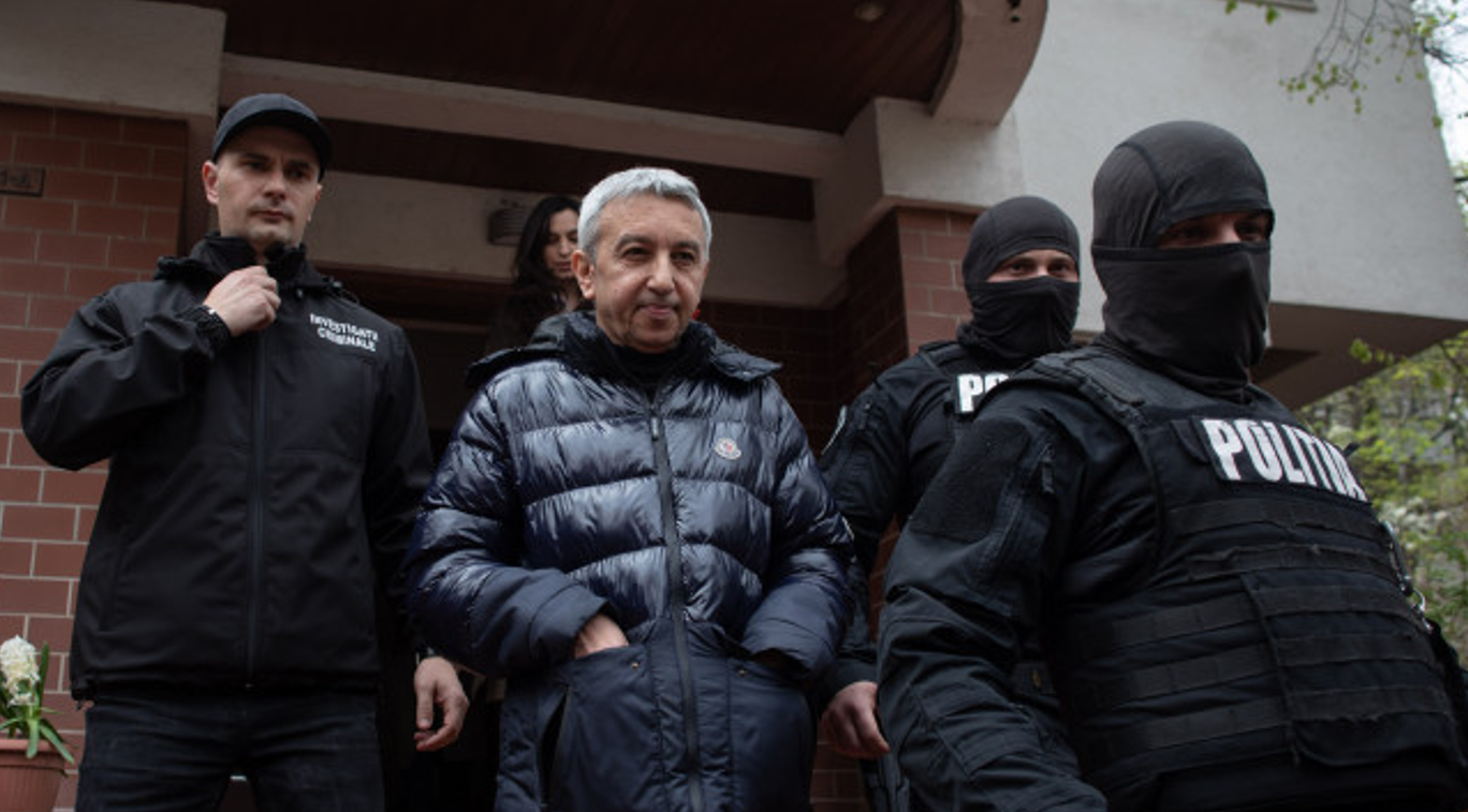 Dan Diaconescu a fost condamnat la opt ani şi patru luni de închisoare (surse). Decizia  nu e definitivă