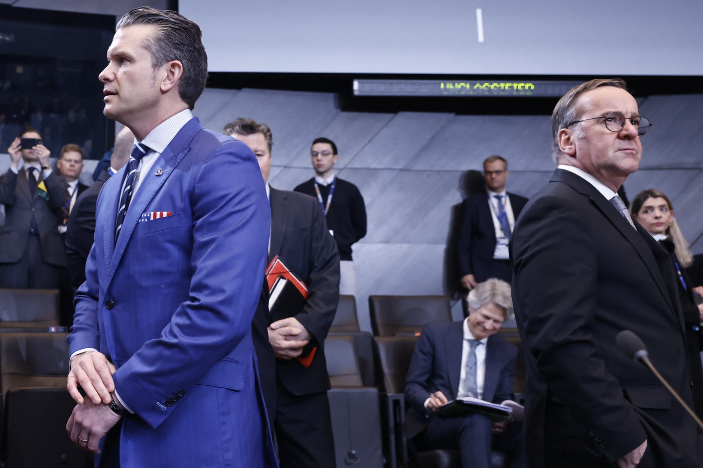 UE, luată prin surprindere de planurile lui Trump cu Putin privind războiul din Ucraina. Liderii europeni par debusolați și dezbinați