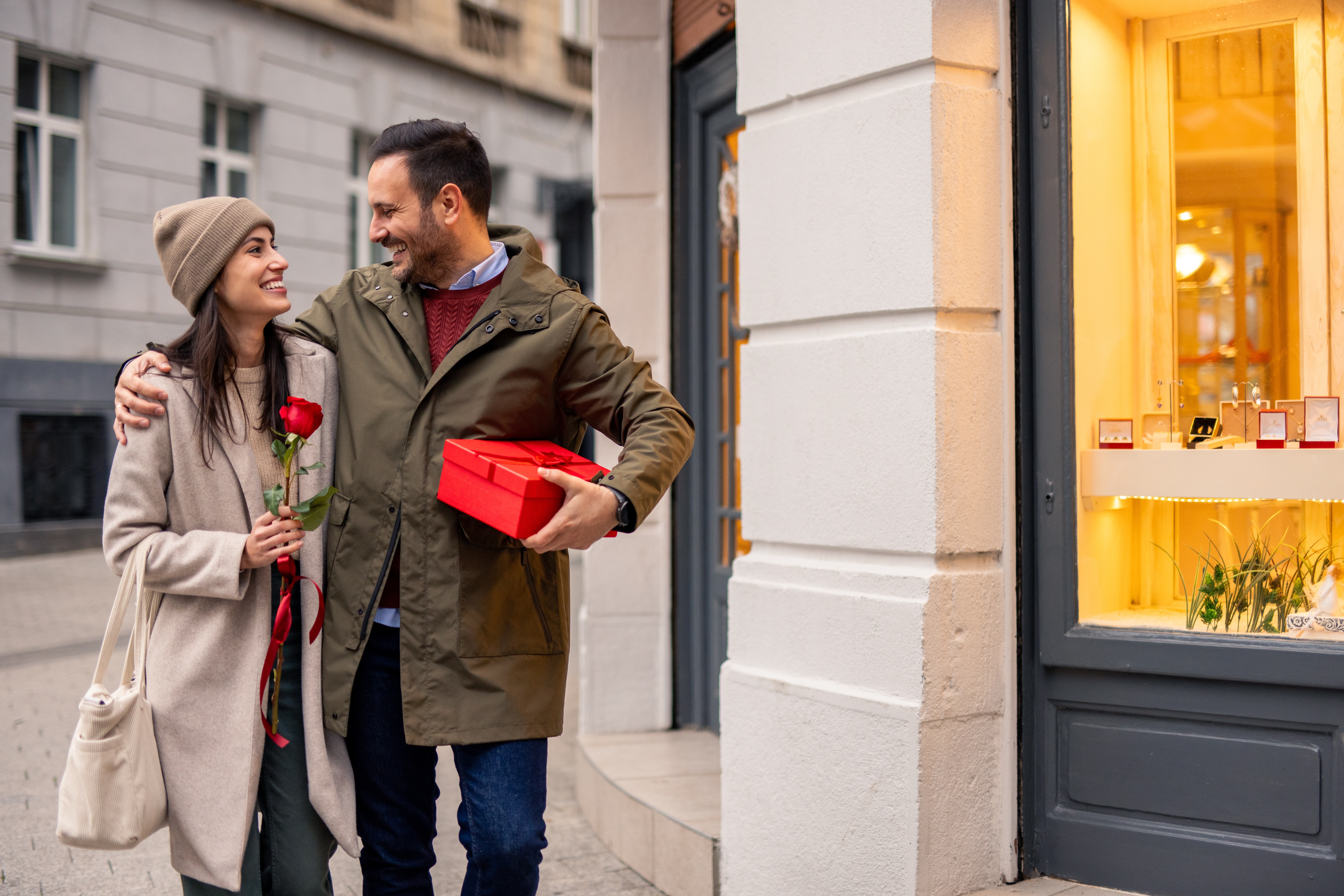 Tradiții și obiceiuri de Valentine’s Day în întreaga lume. De ce este celebrată sărbătoarea iubirii pe 14 februarie
