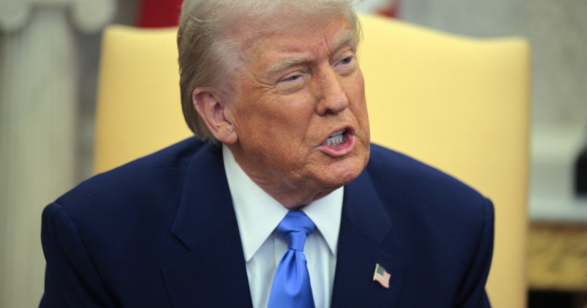 Trump evită să numească dictator pe Putin, dar îl atacă pe Zelenski