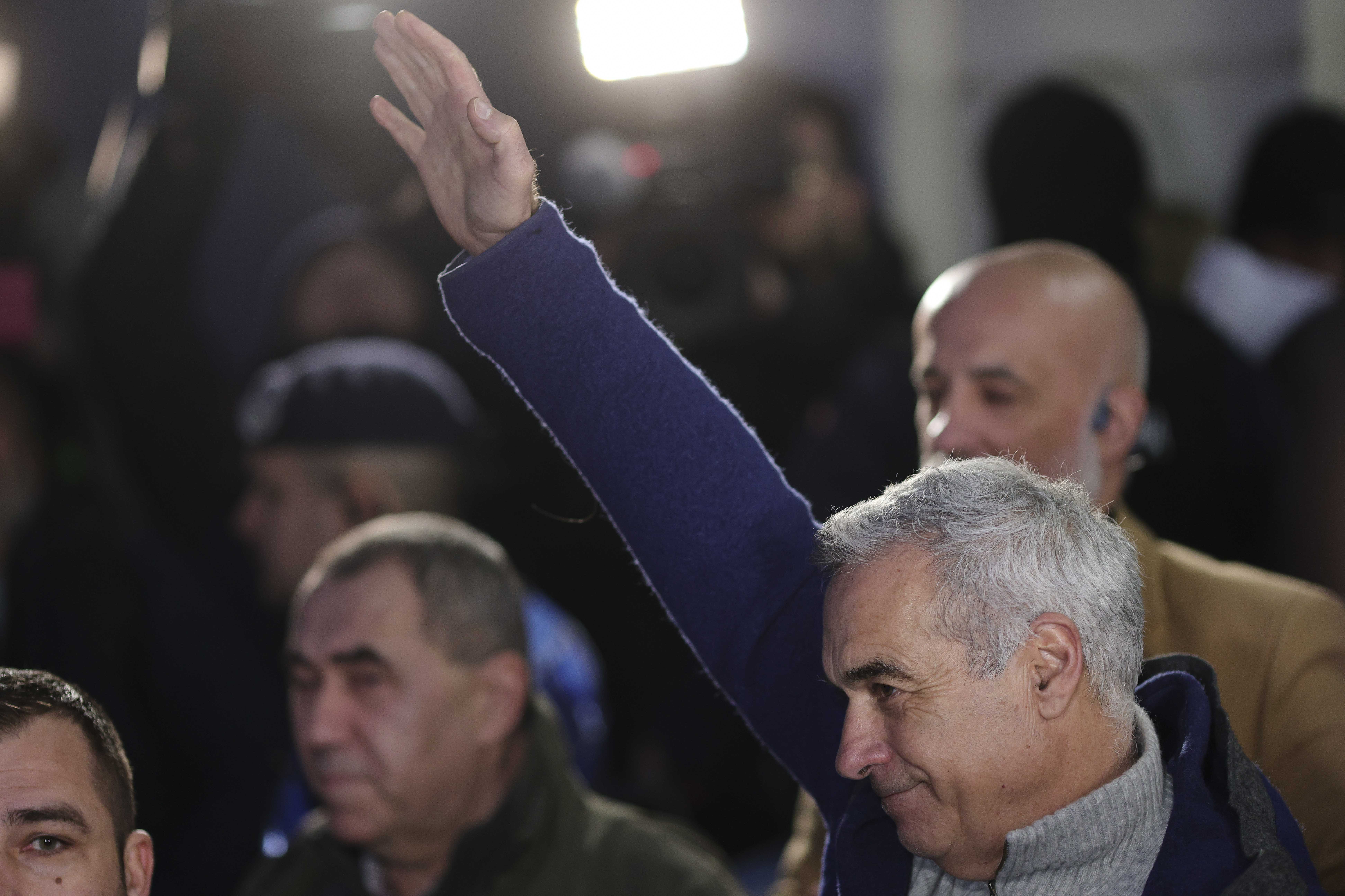 Un deputat cere arestarea preventivă a lui Călin Georgescu: „A executat din nou, public, salutul legionar”