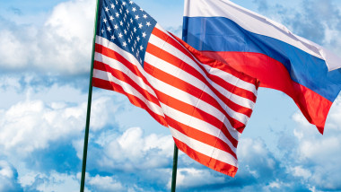 Flags of the USA and Russia