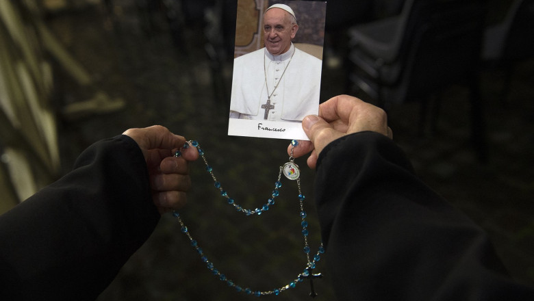 Rosary Prayer for The Health of Pope Francis - Vatican