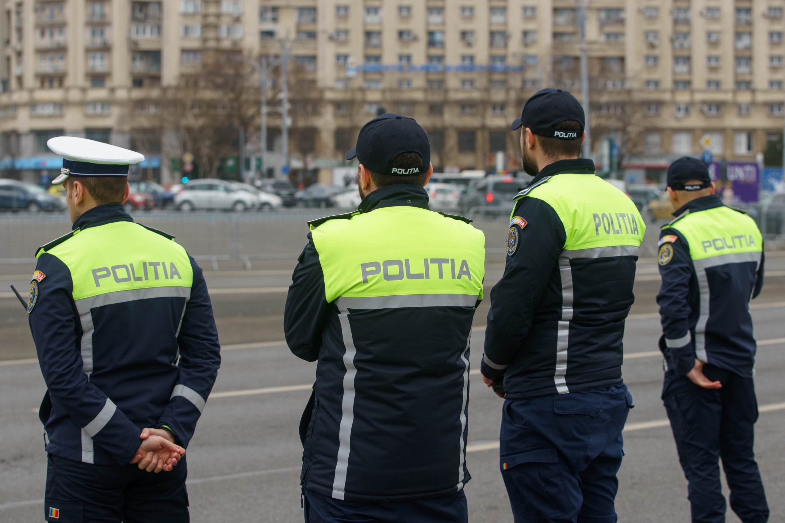 Polițiștii vor fi din nou plătiți pentru munca prestată în weekend şi sărbători legale. Ordonanţa a fost aprobată de Guvern