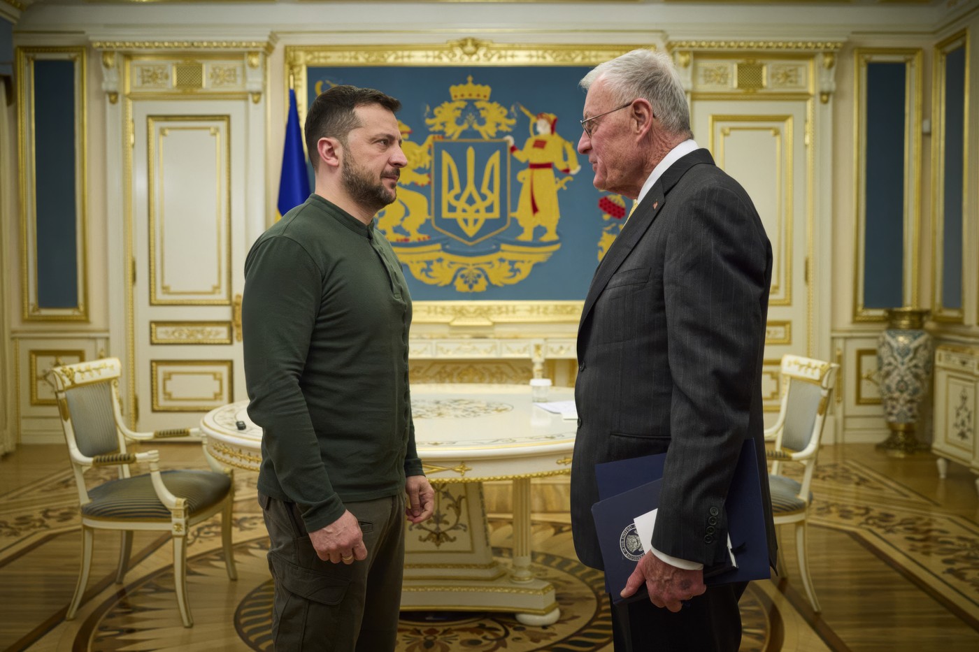 Zelenski: Ucraina e pregătită pentru un acord puternic de investiții și securitate cu SUA/ Axios: Trump își „îmbunătățește” oferta