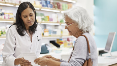 client cumpara medicamente in farmacie