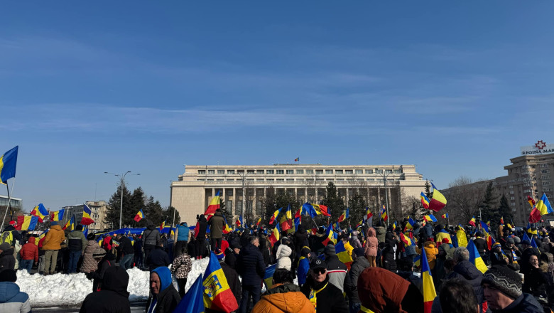 Patru confederaţii sindicale protestează azi în Piaţa Victoriei împotriva măsurilor de austeritate
