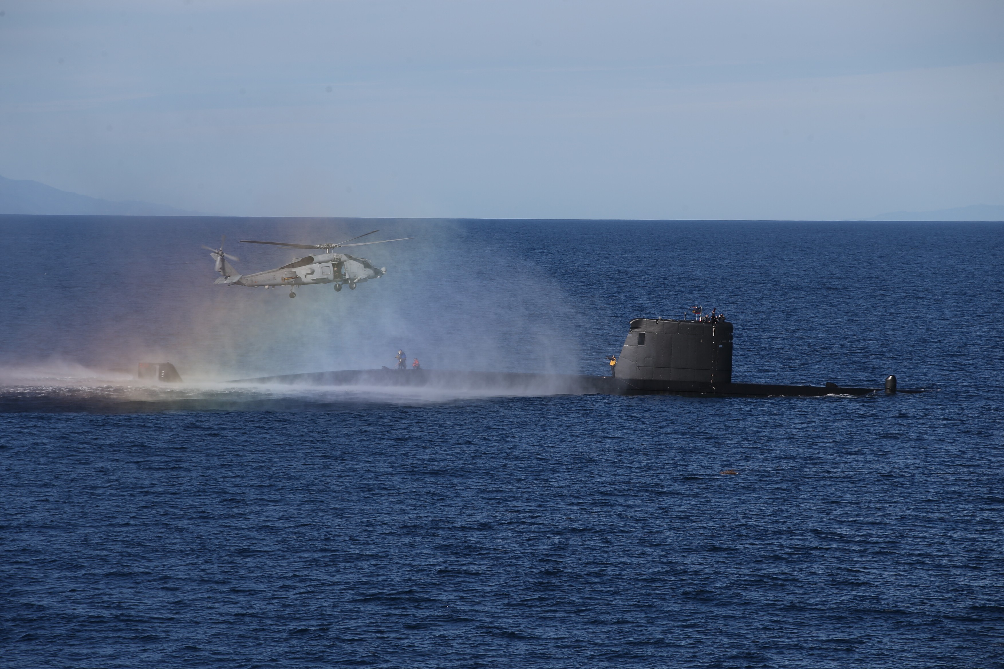 Cum se antrenează militarii NATO să vâneze submarine rusești în cel mai mare exercițiu naval din Mediterana. România nu participă