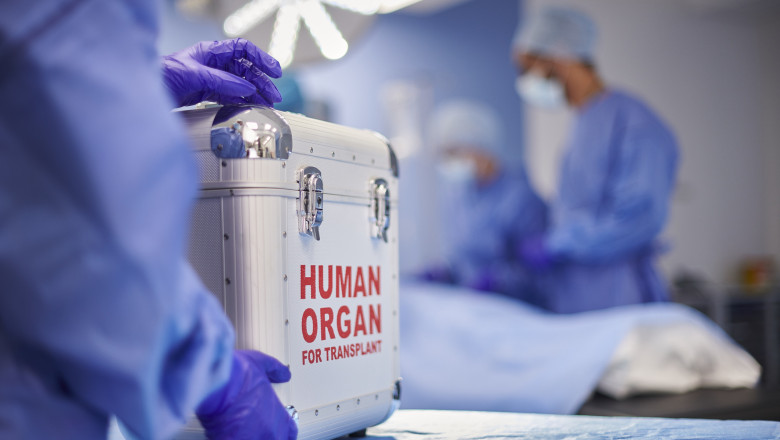 transplant de organe in sala de operatie a spitalului
