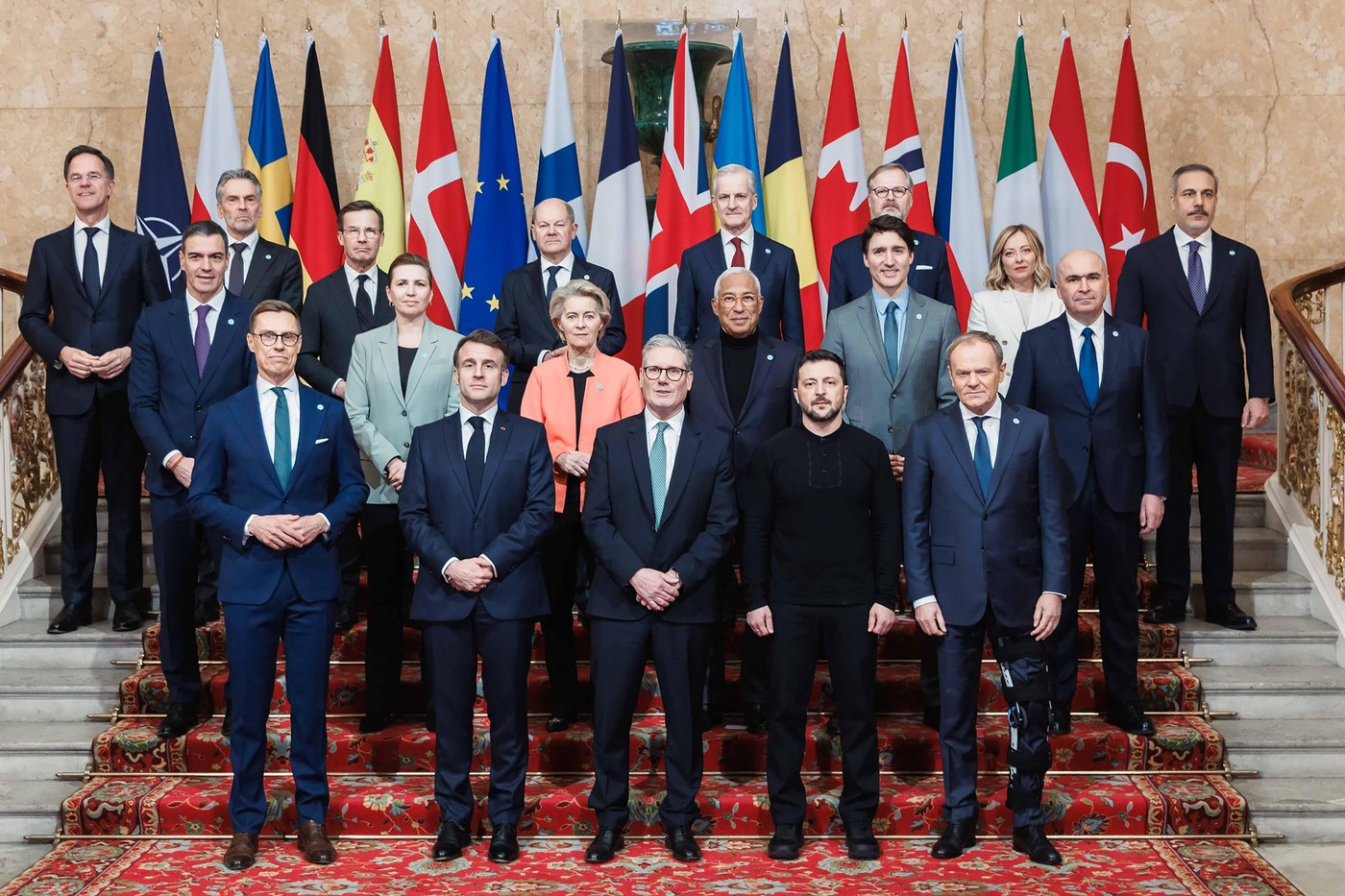 Europa se pregăteşte de sfârşitul NATO, spune James Stavridis, fost comandant suprem al forţelor aliate. Ce ar putea înlocui alianța
