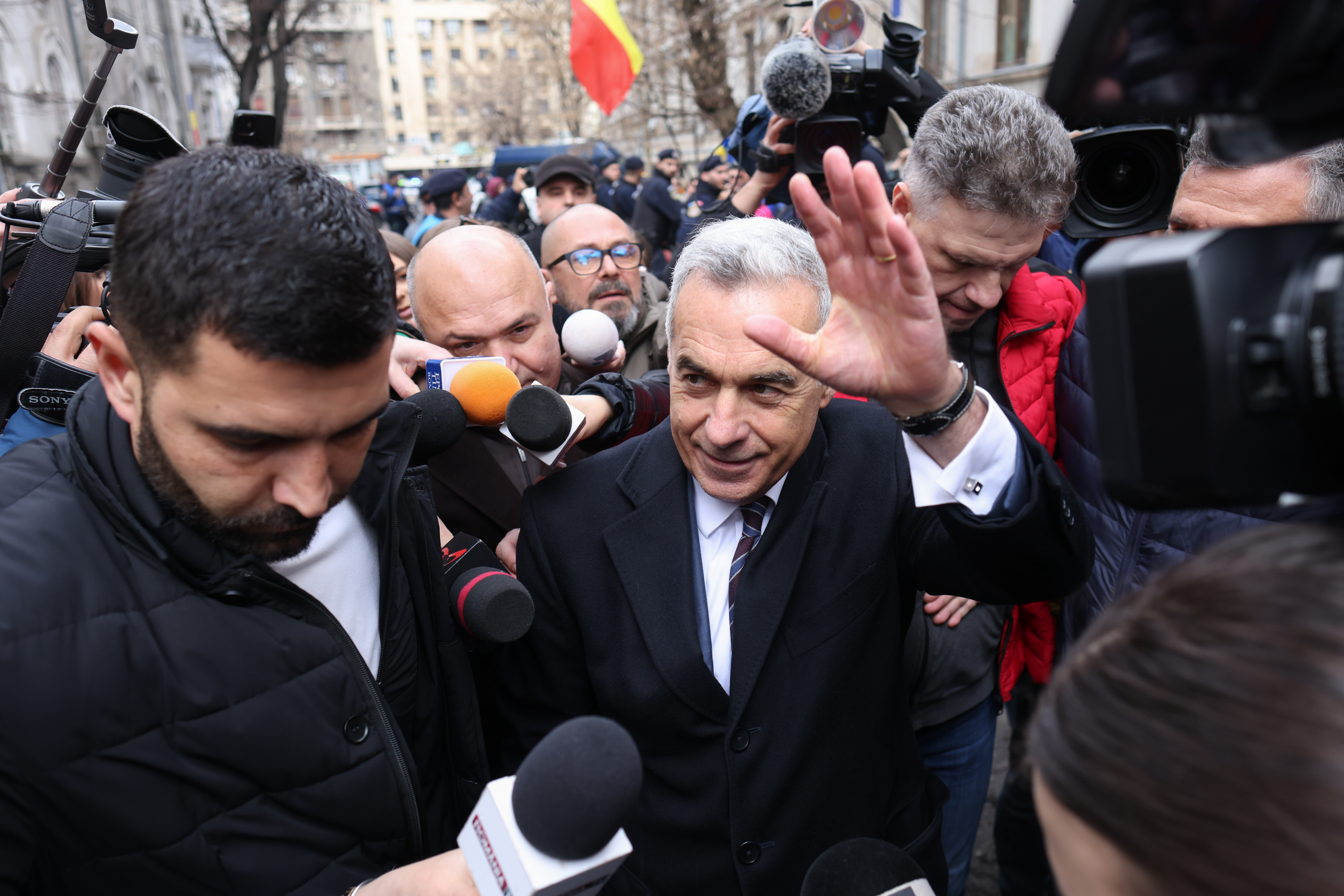 Dosar penal deschis de DIICOT în cazul afaceristului care a reclamat că ar fi fost înșelat de Călin Georgescu cu un milion de euro