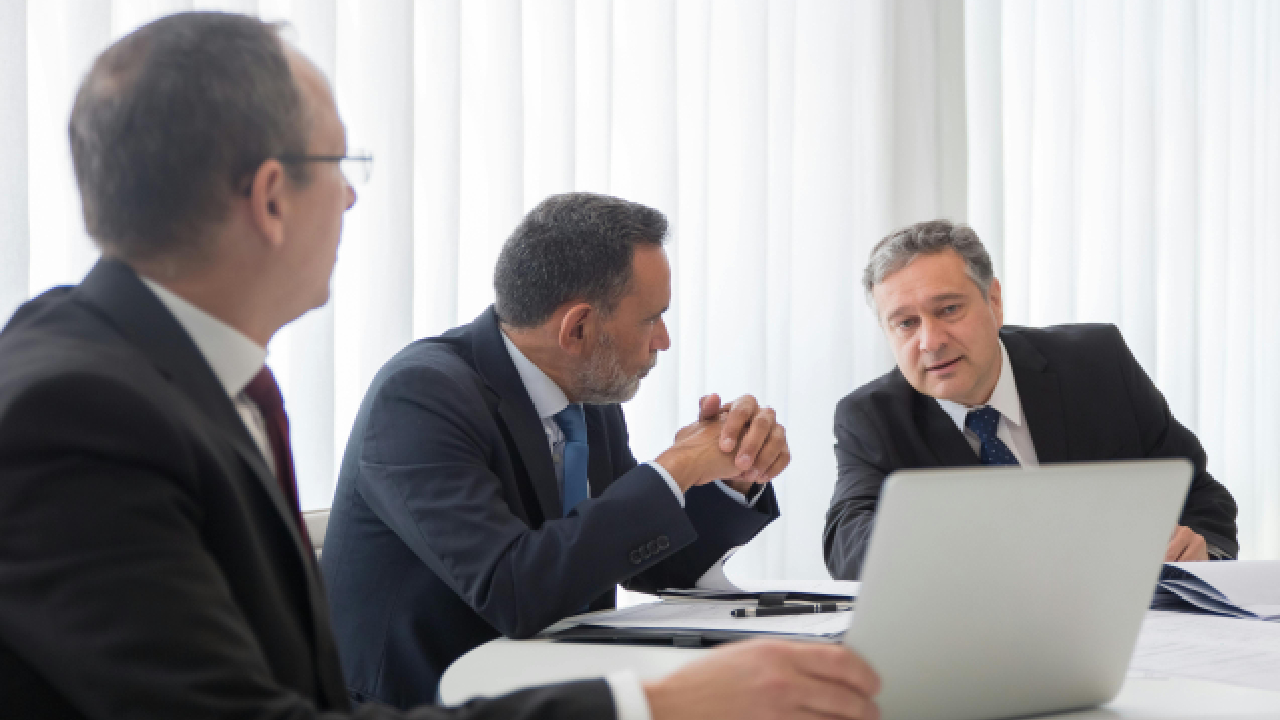 ZKL: Instituție financiară de încredere, cu capital solid și solvabilitate financiară, certificată de către autoritatea europeană ESMA