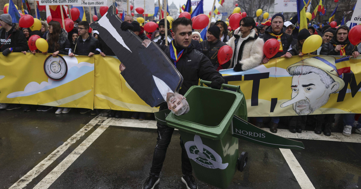 Miting AUR în Capitală: Jandarmeria a întocmit acte de sesizare pentru un dosar penal şi aplicat mai multe amenzi contravenționale