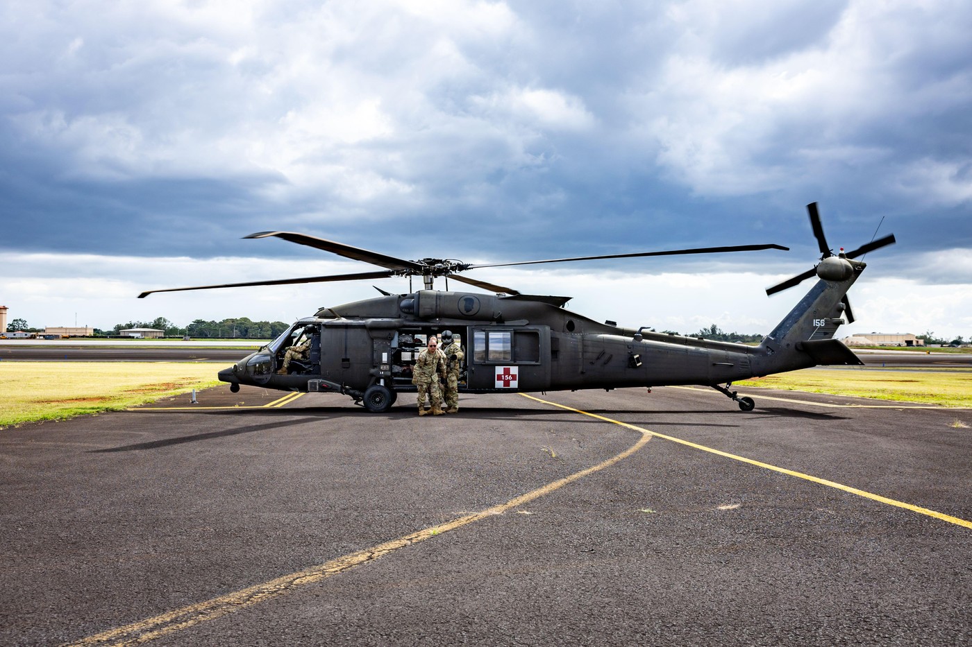 Cehii au strâns bani pentru achiziționarea unui elicopter Black Hawk pentru Ucraina. „Un cadou pentru Putin”