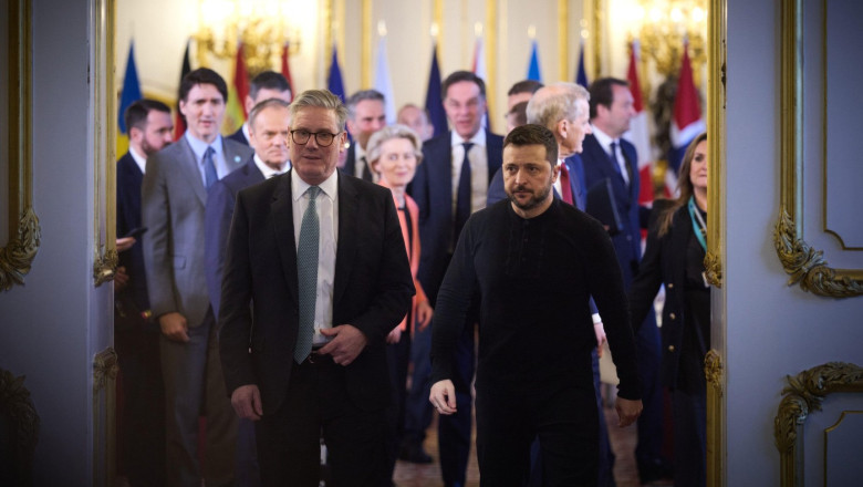 London, United Kingdom. 02 March, 2025. Ukrainian President Volodymyr Zelenskyy, right, walks with British Prime Minister Keir Starmer, left, before a session of the European Defence Summit, March 2, 2025 in London, United Kingdom. The last minute summit