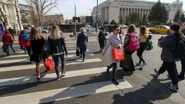 Bucharest,,Romania,-,March,05,,2019:,People,Cross,The,Street