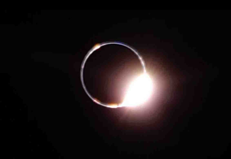 Eclipse captured... from the Moon