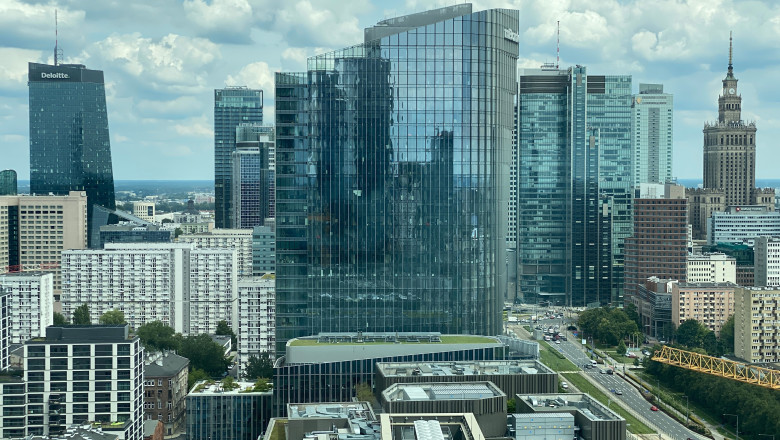 Warsaw,Skyline,With,A,Tall,Building,In,The,Middle.,The