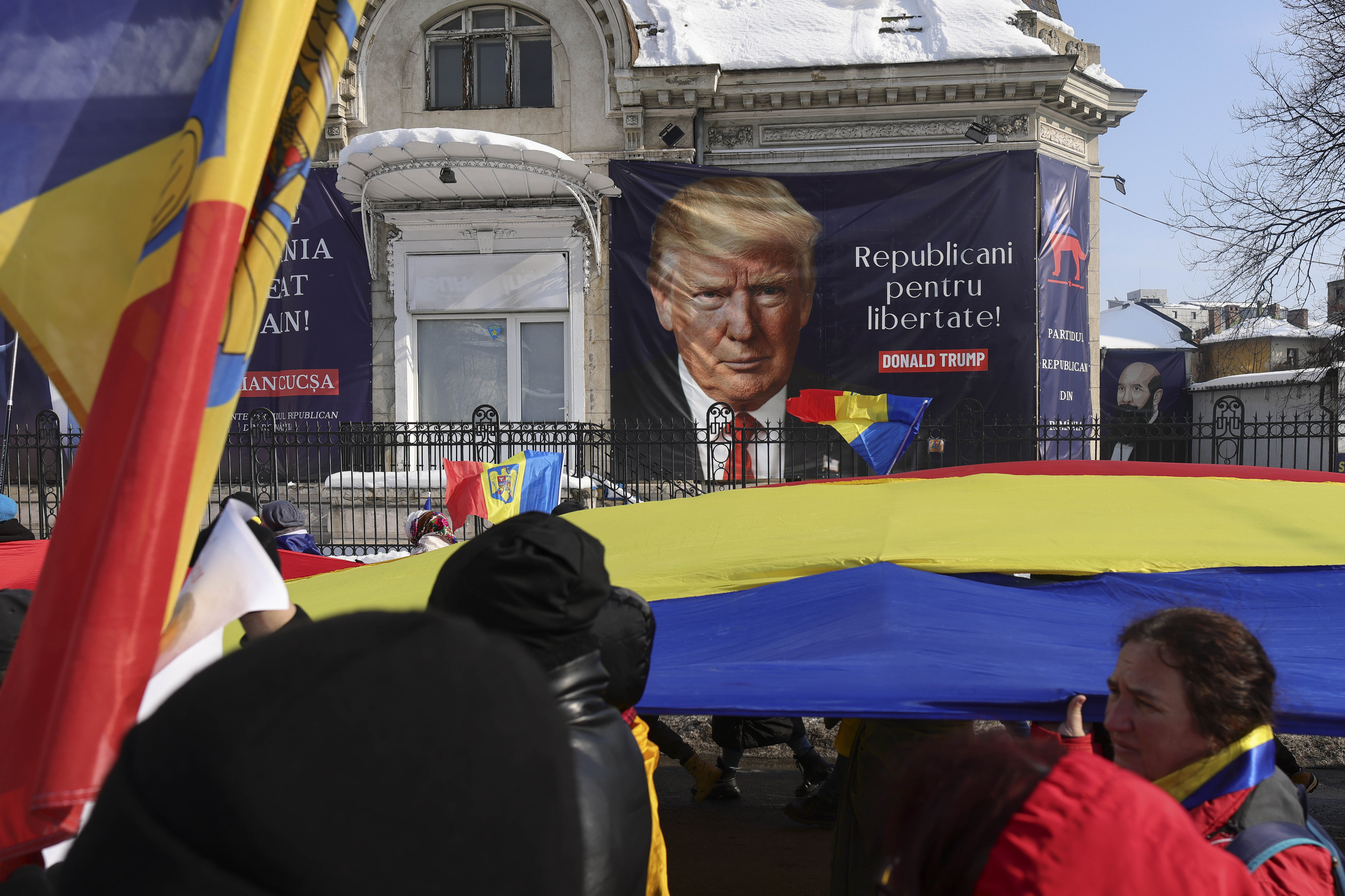 Cum a devenit MAGA obsedată de frații Tate și Călin Georgescu. Interesul dreptei americane de pe net pentru România (CNN)