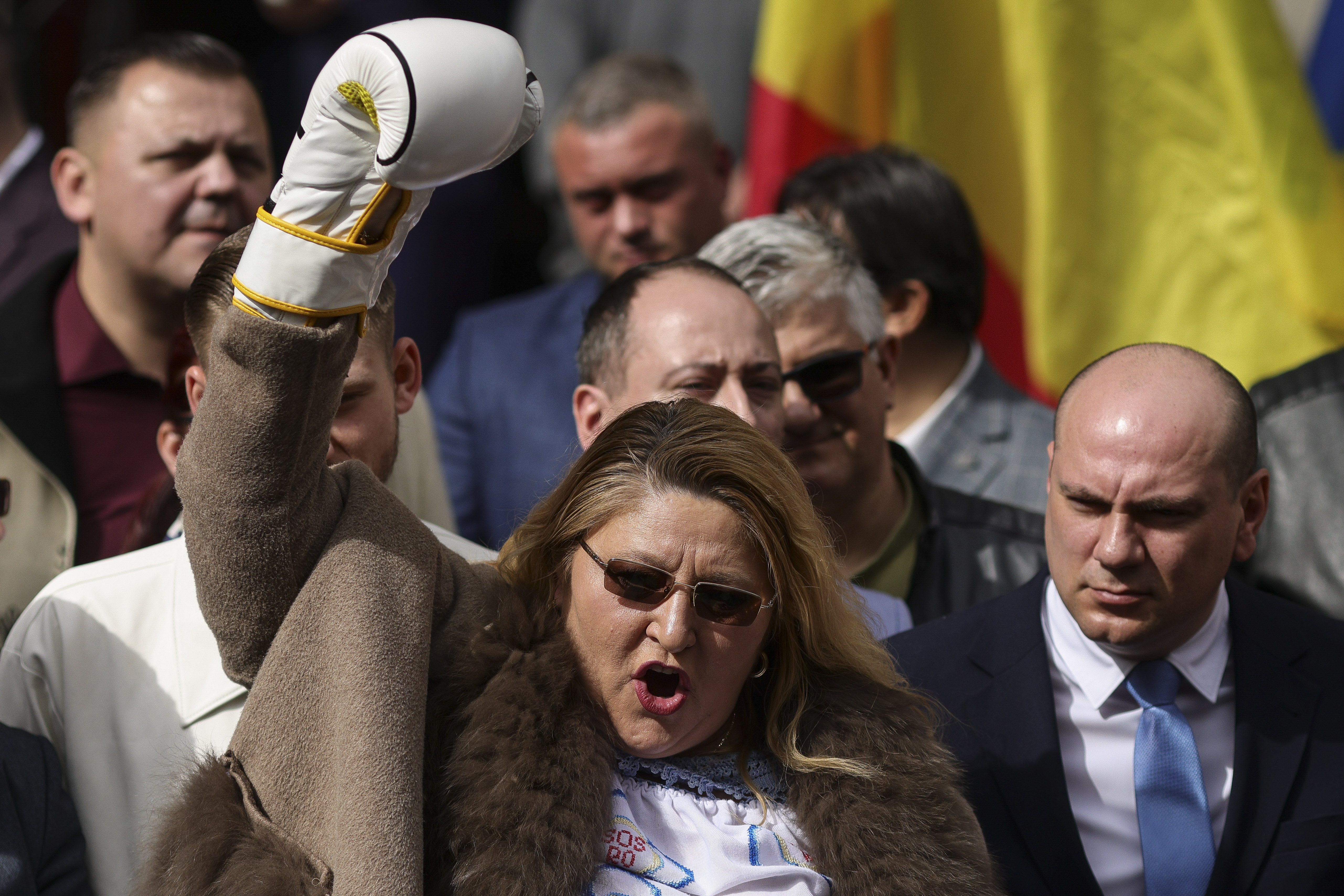 Diana Șoșoacă i-a scris lui Donald Trump după ce BEC i-a respins candidatura la prezidențiale