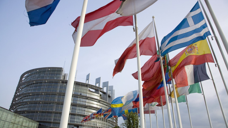 Țara europeană care vrea să înăsprească regulile de obţinere a rezidenţei permanente