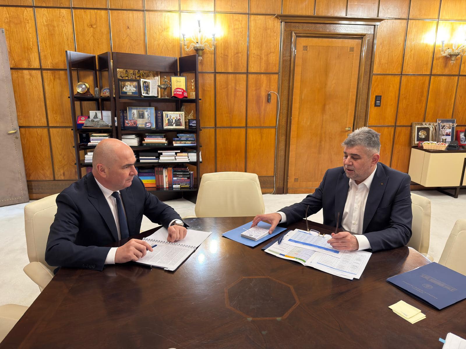 Discuție între Bolojan și Ciolacu pe tema viitoarei ședințe a Consiliului European. „România nu va trimite trupe în Ucraina”