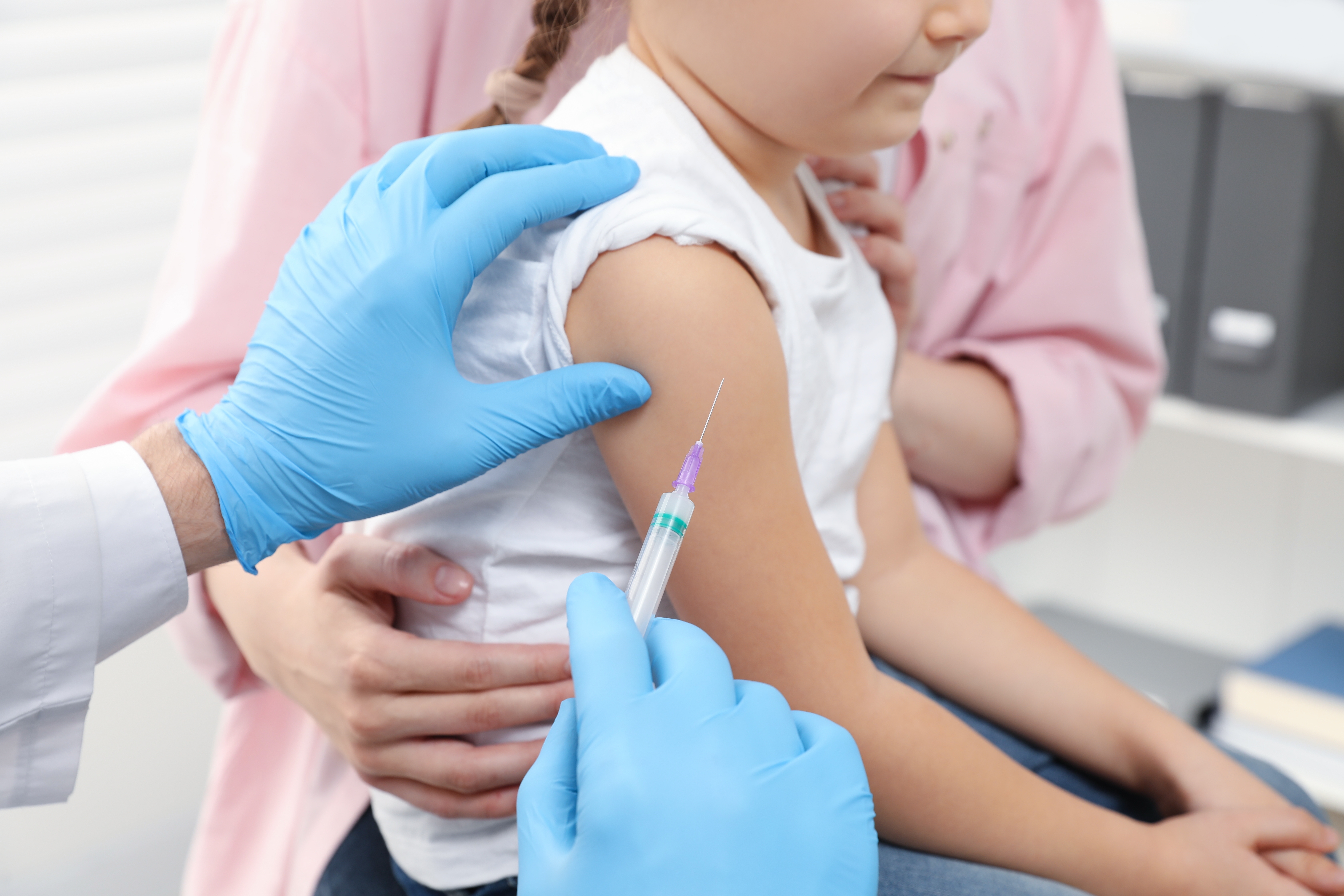Lista vaccinurilor recomandate pentru copii și decontate de stat. Medic: „Sunt părinți care optează pentru recuperarea vaccinării”