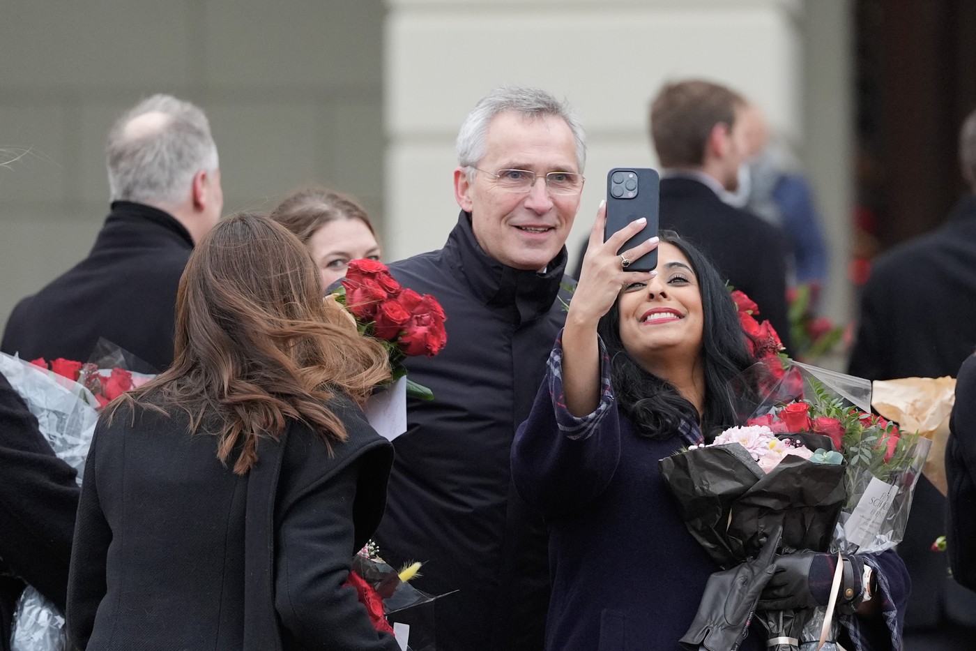 Efectul Stoltenberg. Întoarcerea fostului șef al NATO în politica din Norvegia dă peste cap sondajele înainte de alegeri
