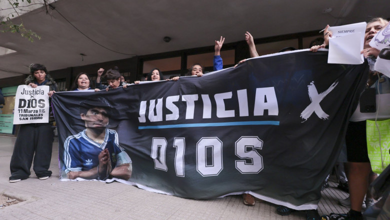 Proces medici Maradona