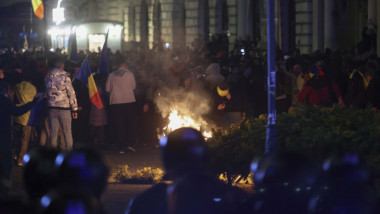 Violențe în București după decizia BEC.