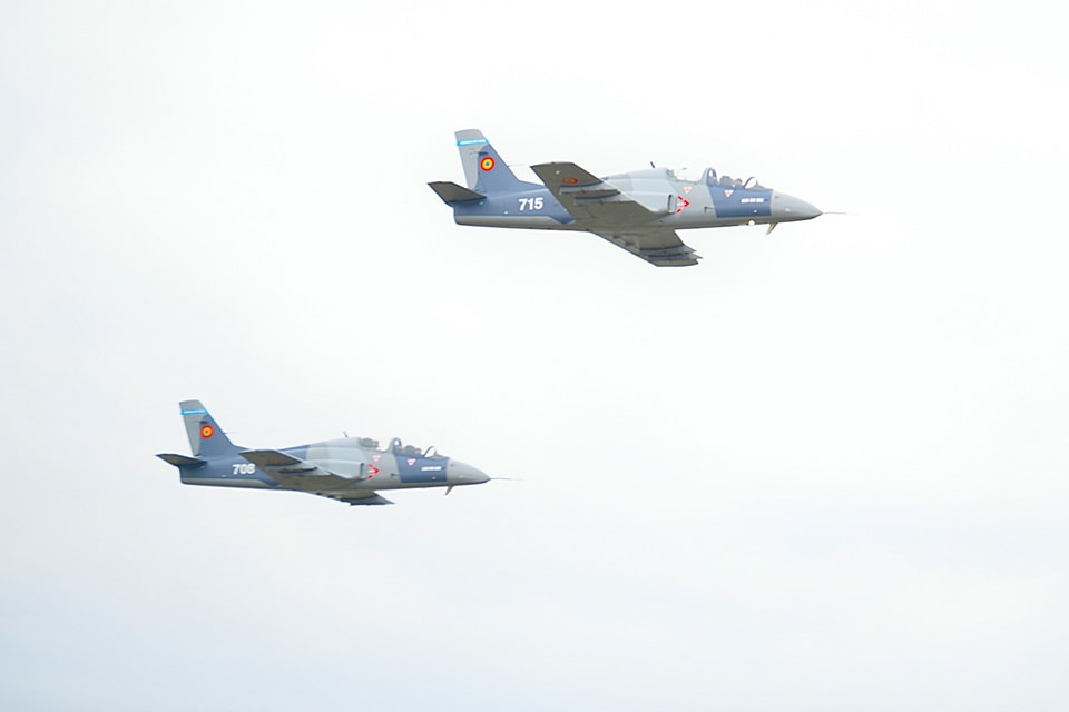 Cinci aeronave IAR-99 SM modernizate la Fabrica de Avioane Craiova vor intra în dotarea MApN