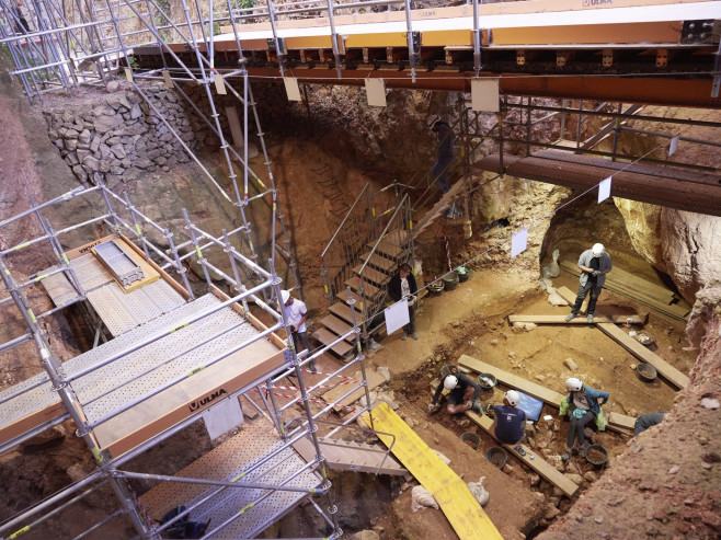Excavation at Sima del Elefante, Spain