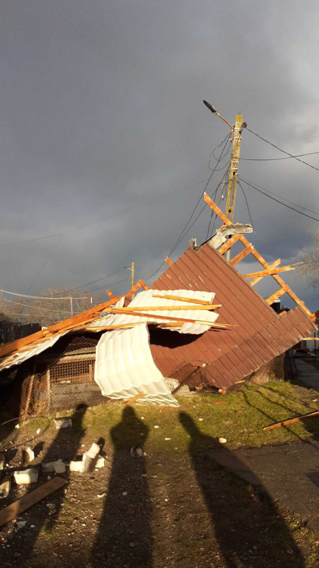 poza casa distrusa de vant sursa isu cluj 130324 (1)