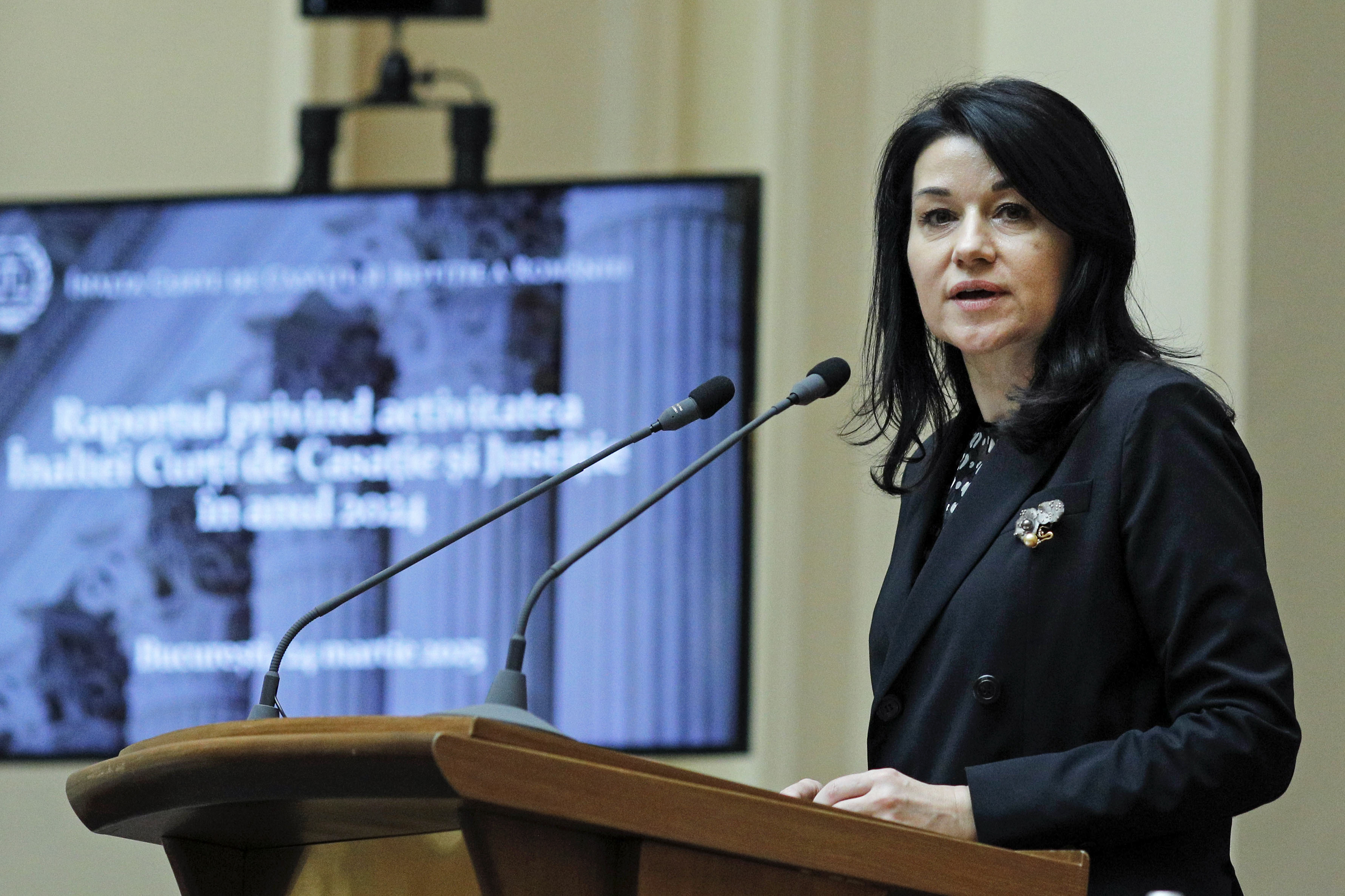 Alina Corbu avertizează despre riscul „transformării judecătorilor în duşmani ai poporului”, în ultima sa zi de mandat la șefia ÎCCJ