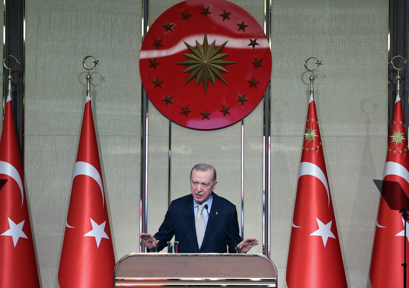 Miză enormă pentru Ankara în războiul din Iran. De ce joacă Erdogan cartea diplomației, în ciuda atacului care viza o bază din Turcia