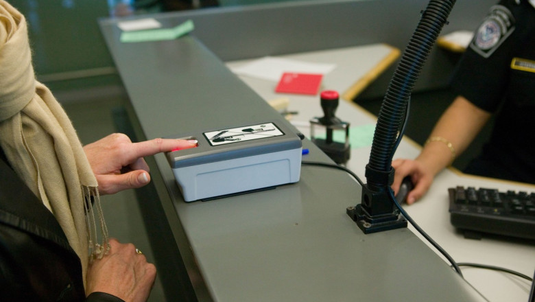 Verificare aeroport