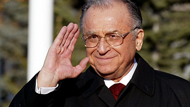 VIDEO  Ion Iliescu este internat la terapie intensivă, la spitalul SRI din Capitală
