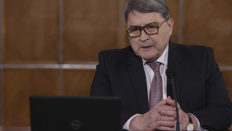 Moţiunea simplă AUR-POT, împotriva ministrului de Externe Emil Hurezeanu, dezbătută azi în plenul Camerei Deputaţilor. Votul, miercuri