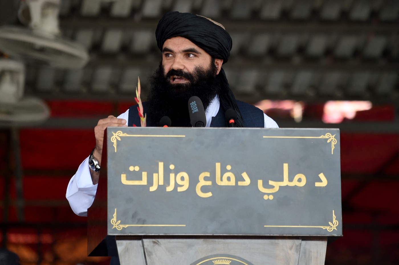 SUA retrage milioane de dolari din recompensele oferite pentru prinderea liderilor talibanilor, considerați teroriști