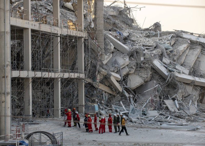 Earthquake in Myanmar affected Bangkok, Thailand