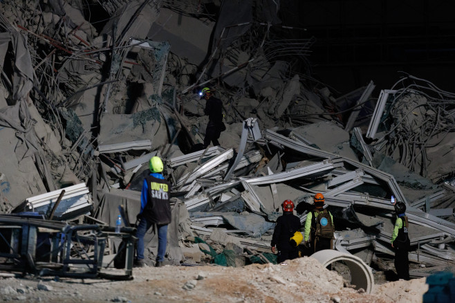 Powerful 7.7 Earthquake Strikes Myanmar And Thailand