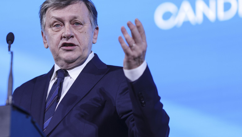 Crin Antonescu: Preşedintele, oricare ar fi el, nu poate să-l demită pe domnul Ciolacu
