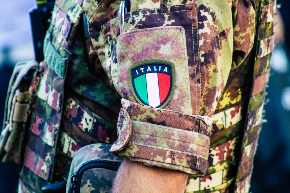 Italia ia în calcul să-și suplimenteze Armata cu 40.000 de militari
