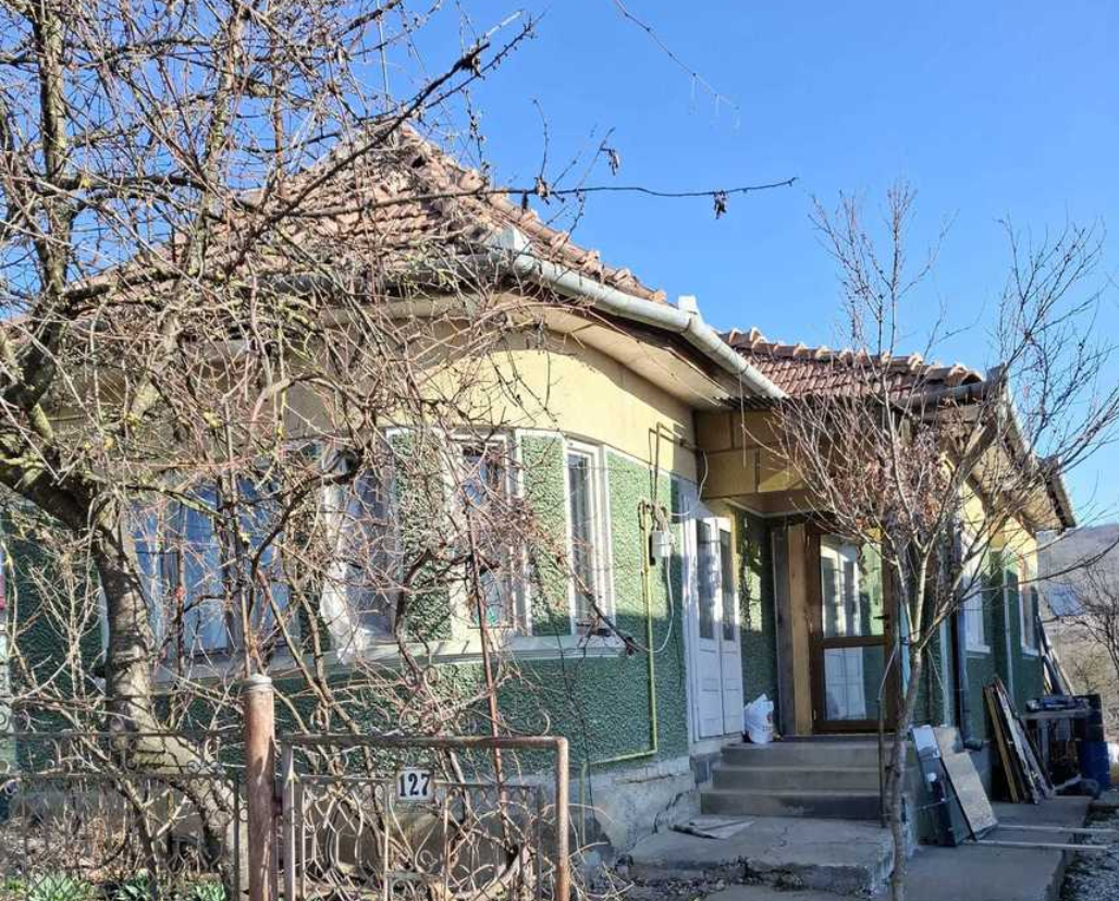 Cămin de bătrâni din Mureș, amendat cu 160.000 de lei. Patru persoane erau ținute într-un imobil fără licență de funcționare