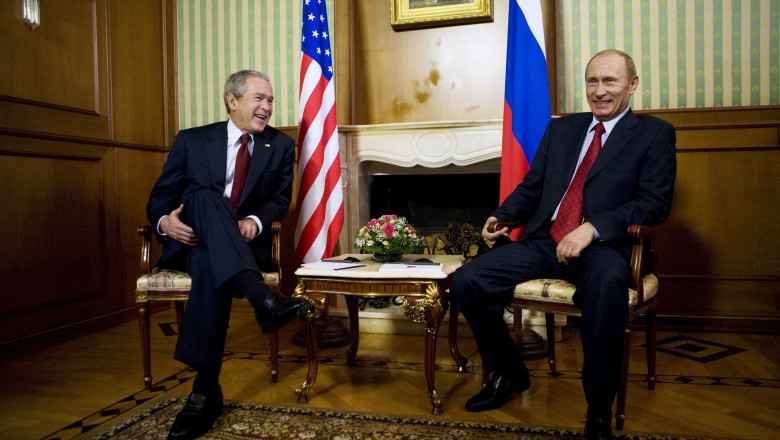 Cum vedea Vladimir Putin aderarea Ucrainei la NATO în discuțiile cu George W. Bush: „O confruntare pe termen lung”